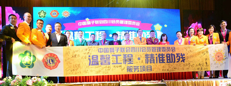 图1