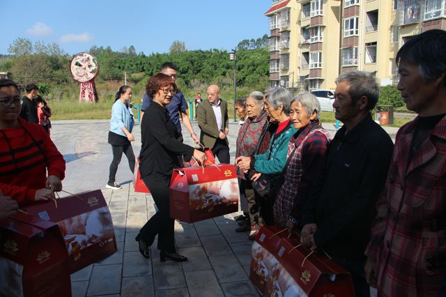 活动现场（图二）