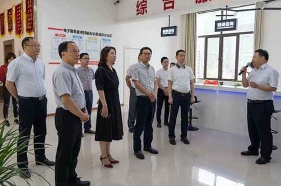 杨志远理事长在蓬安县调研残疾人电商助残扶贫工作