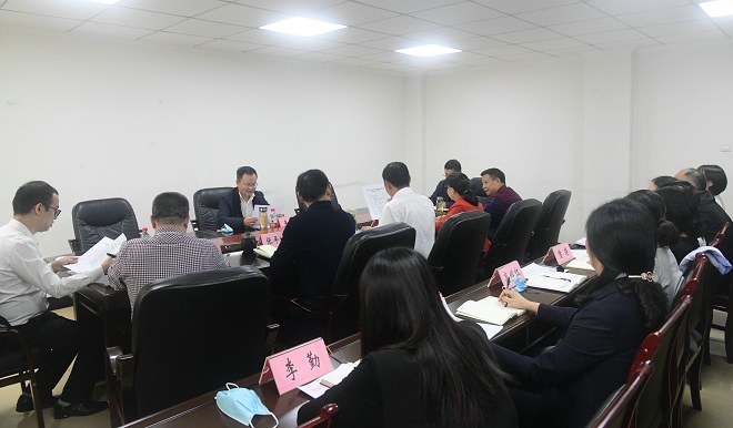 图片：眉山市委常委、统战部部长来建在市残联调研指导残疾人工作